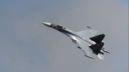 Российский Су-35 перехватил польский патрульный самолет над Черным морем