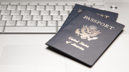 Забрали мечту: США угрожали желавшим приехать в РФ ветеранам отобрать паспорта