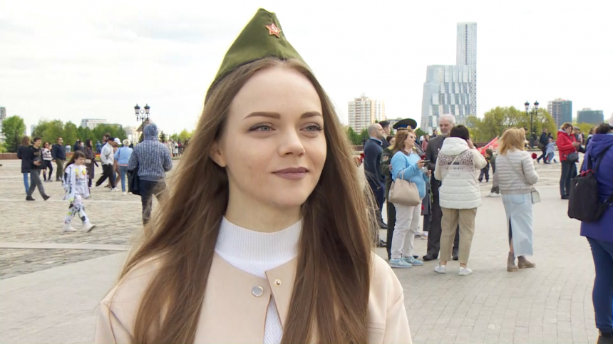 «Мариупольская Мадонна» побывала на Дне Победы в Москве: «Отдать дань уважения»