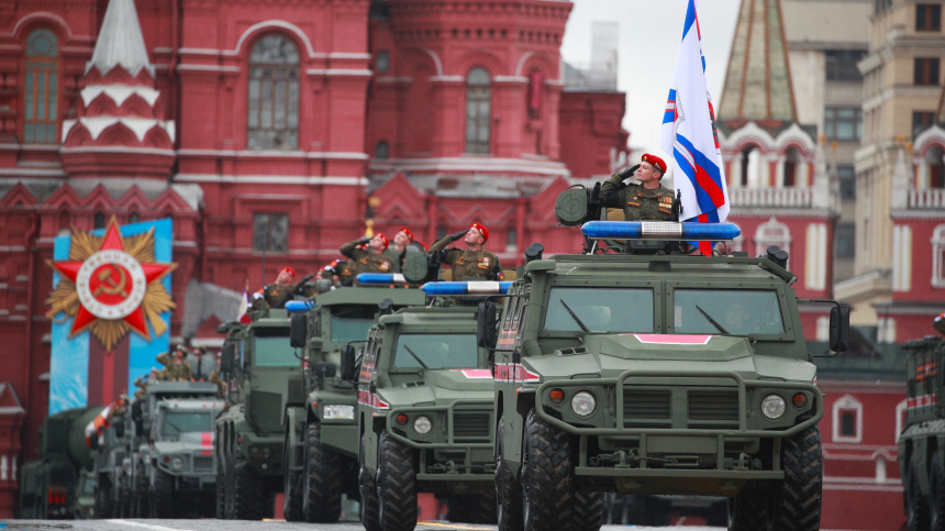 Главные гости — ветераны: как прошел парад Победы на Красной площади