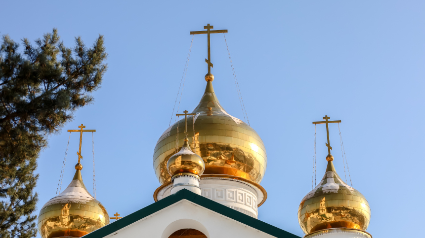 Бог простит: священник из Петербурга обвиняется в похищении