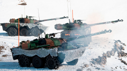 «Создает сложности»: зачем французские колесные танки AMX-10RC передали Украине