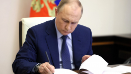 Путин упростил получение гражданства для заключивших контракты в период СВО