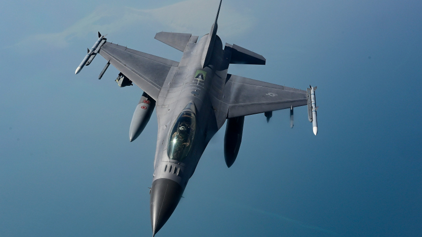 США не меняли решения о поставках Киеву истребителей F-16 и ракет ATACMS
