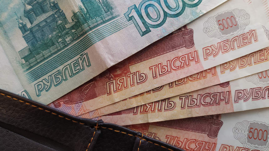 Мишустин заявил о росте номинальных зарплат россиян на 13%
