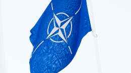 НАТО в панике: британский эксперт заявил, что РФ может оставить мир без интернета