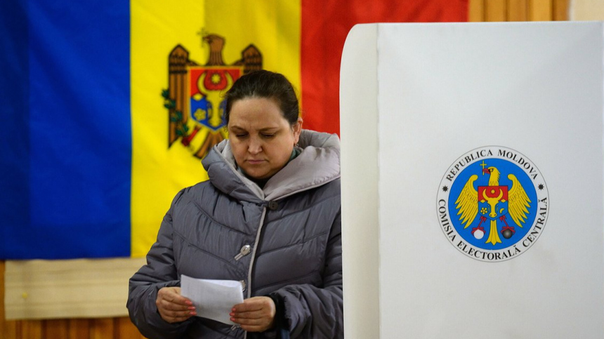 Выборы в Гагаузии: почему Кишинев послал спецназ в региональный Центризбирком?