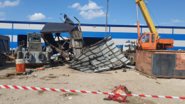 Три человека погибли в результате взрыва понтонного ящика в Ленобласти