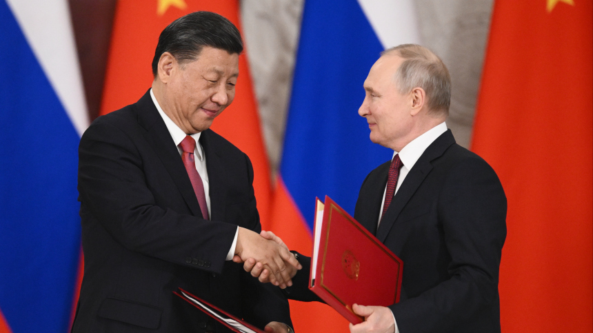 Си Цзиньпин попросил Мишустина передать привет Путину после встречи в Китае