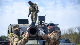 «Де-юре и де-факто»: Песков о поддержке США террористического режима Киева