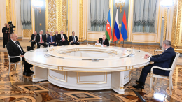 Пошли по своей повестке: как прошли переговоры по Нагорному Карабаху в Кремле