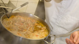 Ожоги на 45% тела: московский повар чуть не сварился в собственном супе