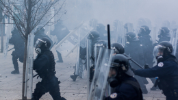 Около десяти сербов пострадали при столкновении с силовиками на севере Косово