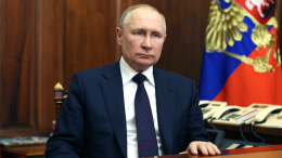 «Вы — наследники победителей»: Путин поздравил пограничников с профессиональным праздником