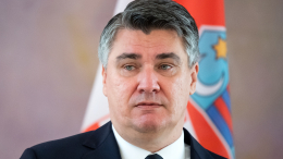 Президент Хорватии Миланович назвал украинское приветствие националистическим