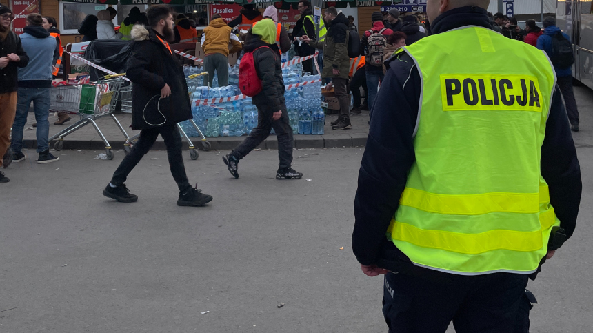 Украинские беженцы «захватили» и держат в страхе польский город Красныстав