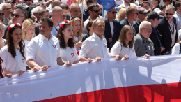 Оппозиция вывела на митинг в Варшаве почти полмиллиона человек