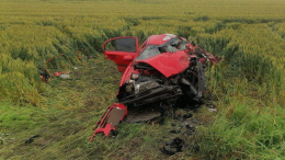Смертельное ДТП: грузовик раздавил легковушку с семьей в Краснодаре