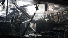 Электрик не успел: кафе и торговый центр сгорели дотла в Иркутской области