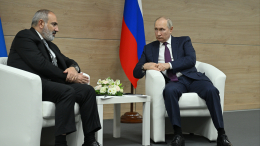 Путин начал переговоры с премьером Армении Пашиняном