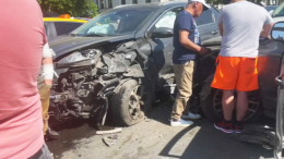 Крупная авария произошла в центре Москвы у Котельнической высотки