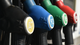 ФАС призвала компании увеличить объемы продаж бензина на бирже