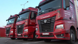 Руки от руля: из Петербурга в Москву впервые на автопилоте прибыли грузовики
