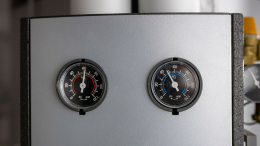 Тепленькая пошла: спасет ли проточный водонагреватель при отключении воды летом