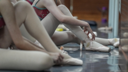 Балерину госпитализировали из Александринского театра с травмой