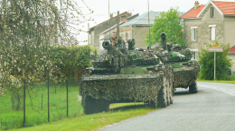 Российские военные захватили французский колесный танк AMX-10RC в зоне СВО