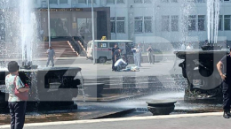 Мужчина в черном зверски убил девушку на центральной площади Кызыла