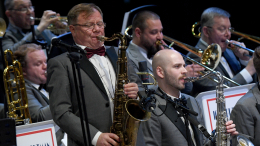 «Публика чуть более искушенная»: как Игорь Бутман прививает любовь к джазу