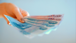 «Тратим все в ноль»: какие финансовые ошибки чаще всего совершают россияне