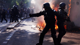 Массовые беспорядки во Франции: что известно к этому часу