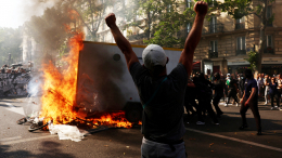 Погромы не остановить: Франция оказалась на грани военного положения