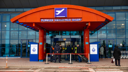 Спецслужбы будут штурмовать аэропорт Кишинева, где забаррикадировался стрелявший пассажир
