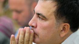 Похудел до костей: Саакашвили шокировал своим видом на заседании суда