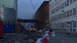 Мощный пожар произошел на территории бывшего завода «Севкабель» в Петербурге