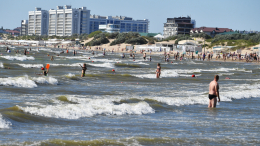 «Всех ждем»: власти Анапы прокомментировали переполненные пляжи