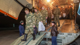 «Мы вернулись, мы дома»: как российских бойцов спасали из украинского плена