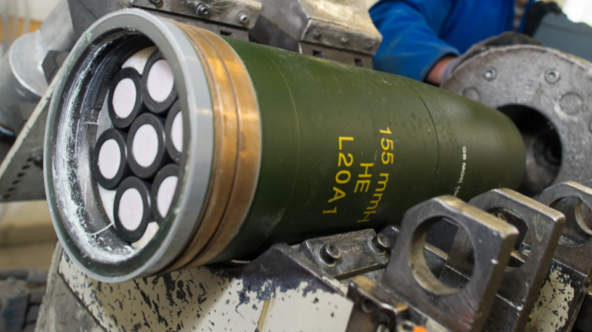 Дальше только F-16: какое оружие Запад поставит Киеву после кассетных бомб