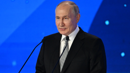 «Про жену не забывайте»: Путин дал совет про семейную жизнь
