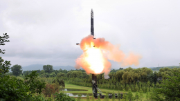 МИД и МО исследуют информацию о падении ракеты КНДР в российской экономической зоне