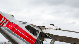 Самолет Cessna рухнул на ангар с людьми в Польше