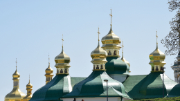 Без иллюзий: громкое дело по выселению монахов из Лавры началось на Украине