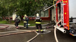 Мощное пламя охватило квартиру в жилом доме на Дмитровском шоссе — видео