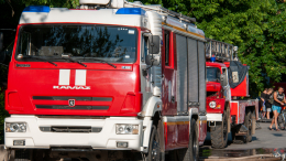 В Ростовской области локализовали пожар на складе с макулатурой