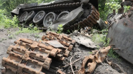 Российские военные уничтожили танк ВСУ беспилотником «Ланцет» — видео