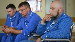 Опасная профессия: раненных в зоне СВО журналистов «Известий» наградили орденами Мужества