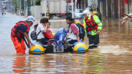 Сильнейшее бедствие за 60 лет: супертайфун накрыл север Китая